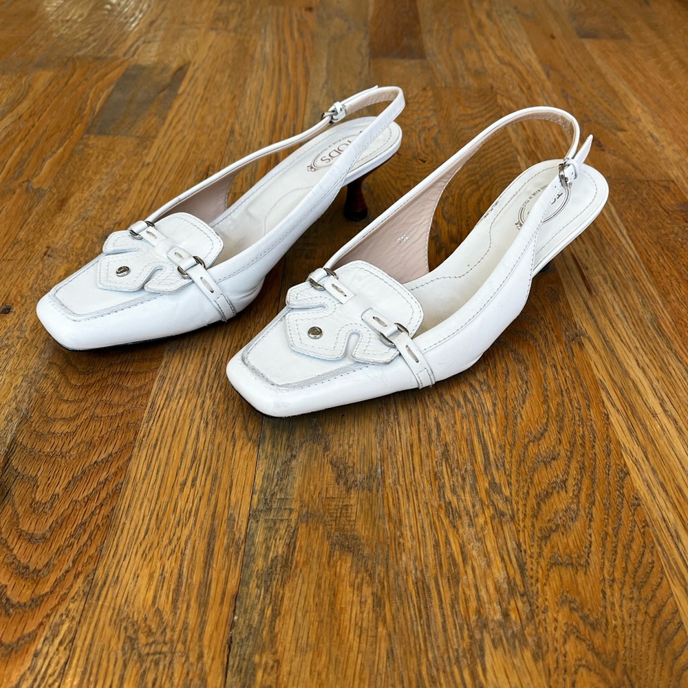 Tod’s white leather kitten heeled sling backs size 7 1/2